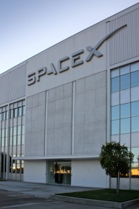 Entrance_to_SpaceX_headquarters